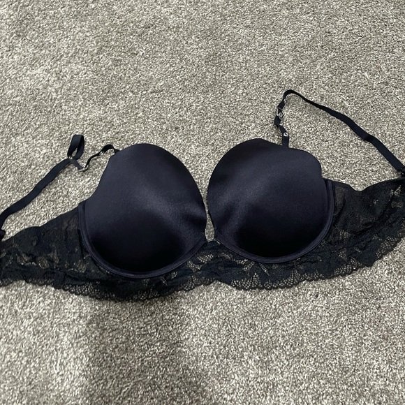 La Senza beyond sexy classic plunge bra